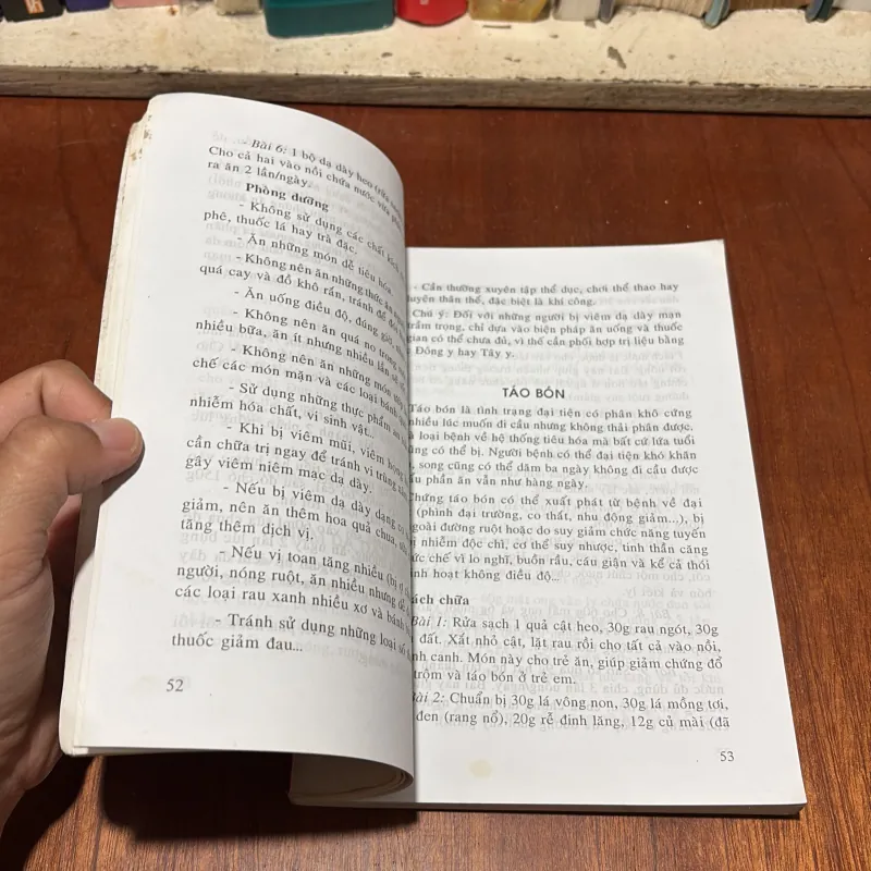 [Có Vết Dơ] - II Sức Khoẻ: Chữa Bệnh Theo Kinh Nghiệm Dân Gian - Vương Trung Hiếu - 2011 798986