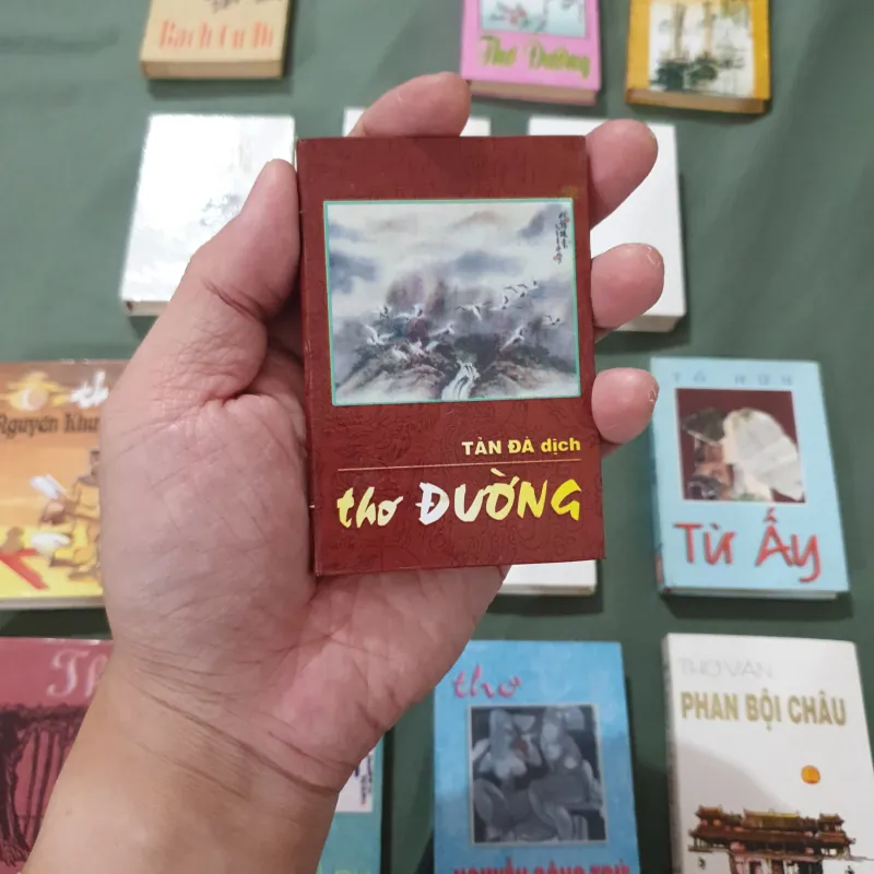 15 quyển thơ bỏ túi thập niên 2000 928048