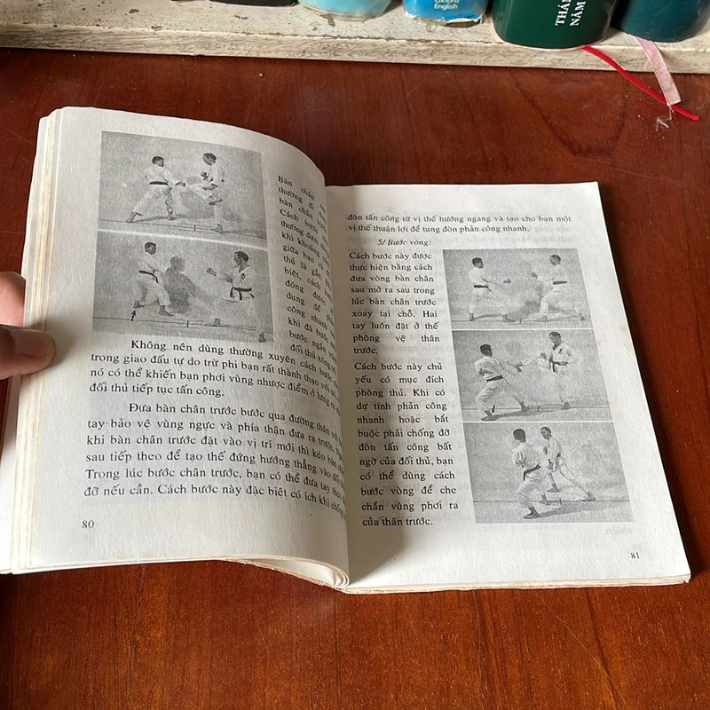 II Sách Võ Thuật: Bí Quyết Taekwondo & Karate (Tập 1) - Vương Long - 1998 533775