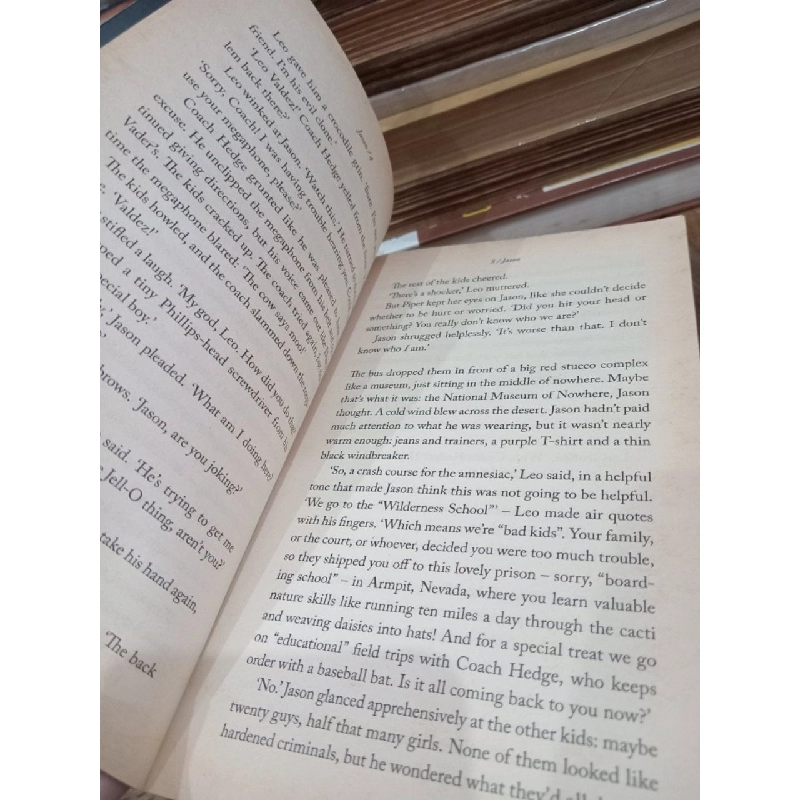 Heroes of Olympus : The Lost Hero - Rick Riordan 453826