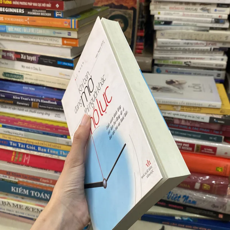 Khi Bạn Đang Mơ Thì Người Khác Đang Nỗ Lực♟️ 932331