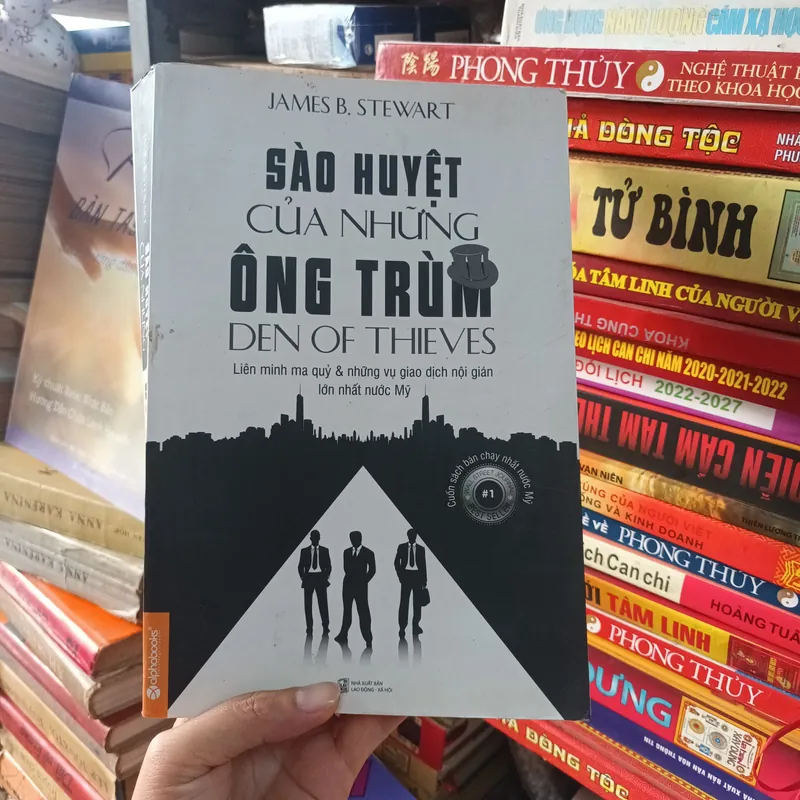 Sào Huyệt Của Những Ông Trùm- James B.Stewart 726326