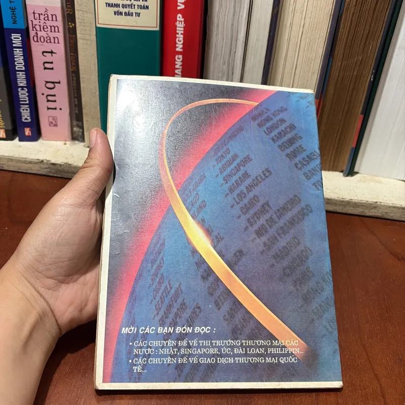 II Sách Kinh Tế: Hoạt Động Thương Mại Và Hợp Đồng Mua Bán Quốc Tế - 1990 764288