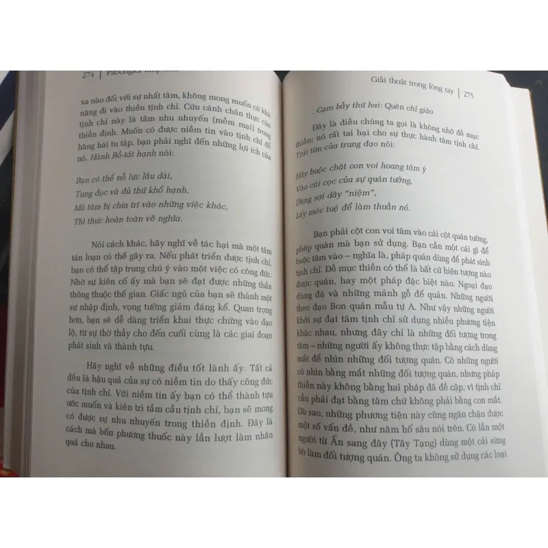 Giải Thoát Trong Lòng Tay - Thích Nữ Trí Hải việt dịch 696856