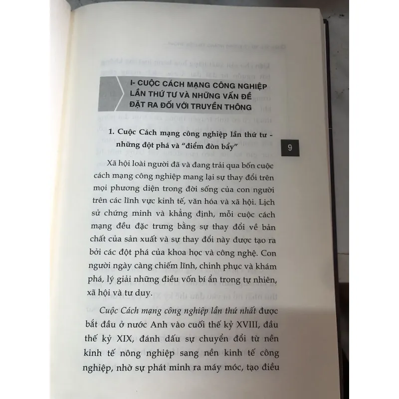 Quản trị, xử lý khủng hoảng truyền thông - Bài học quốc tế và vấn đề rút ra đối với VN 723270