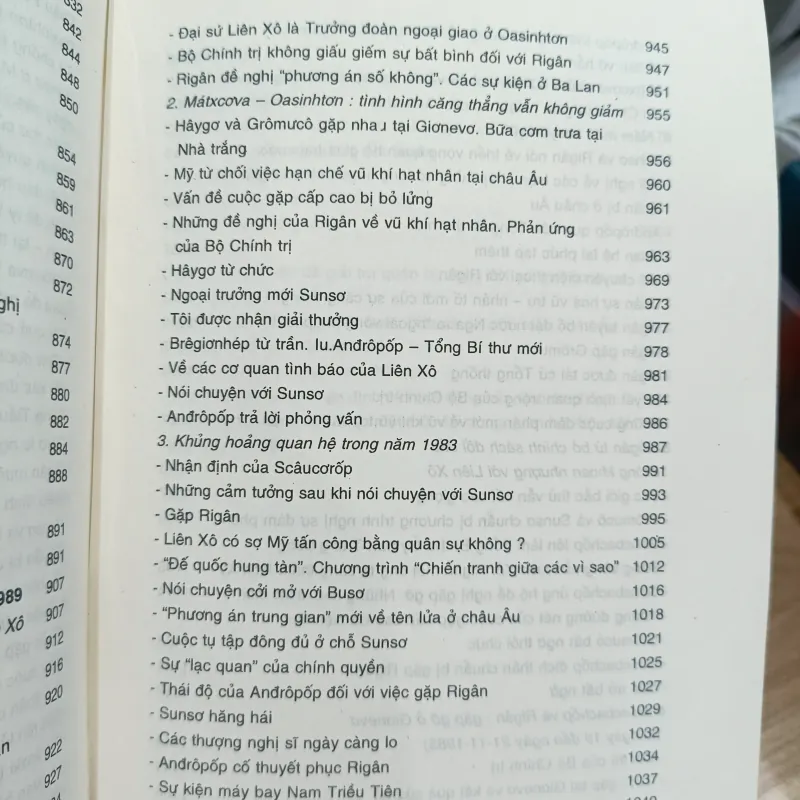 Đặc biệt tin cậy - Vị đại sứ ở Washington qua 6 đời tổng thống Mỹ 1001469