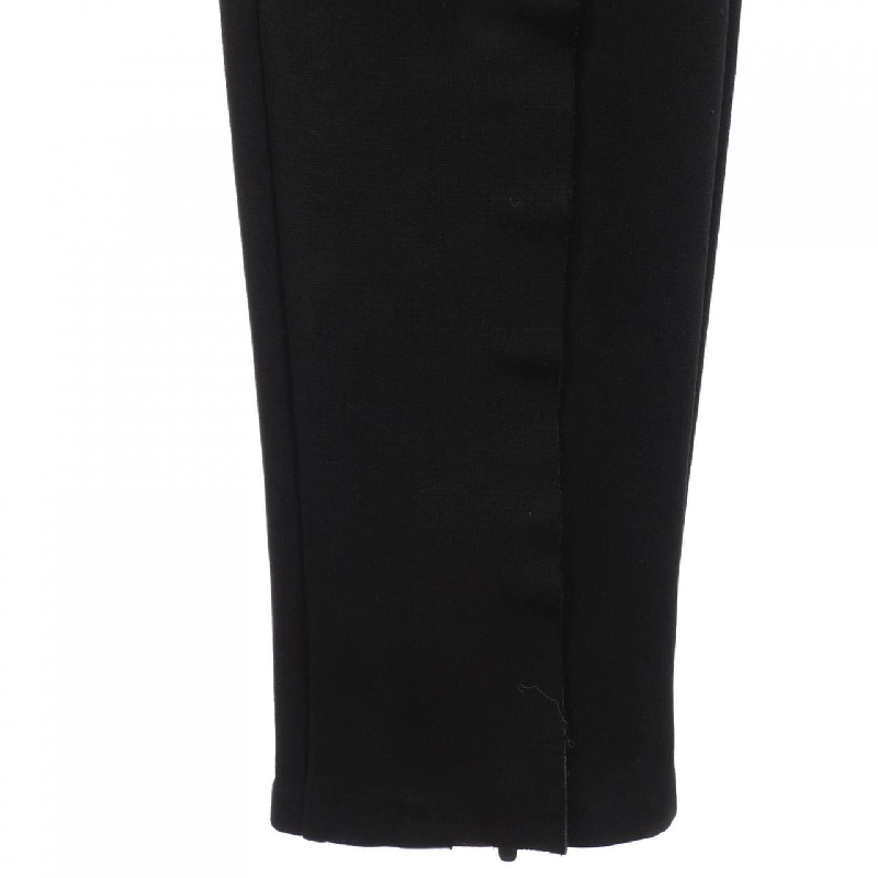 Tủ quần áo WARDROBE Quần - Hàng hiệu Authentic 820581