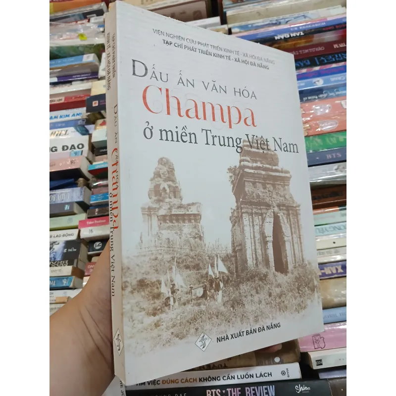 DẤU ẤN VĂN HÓA CHAMPA Ở MIỀN TRUNG VIỆT NAM 977432