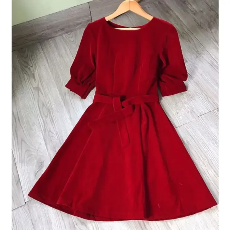 Váy nhung đỏ thắt nơ TOPSHOP size S 779659