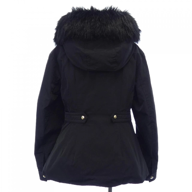 Áo khoác lông vũ MONCLER 636874