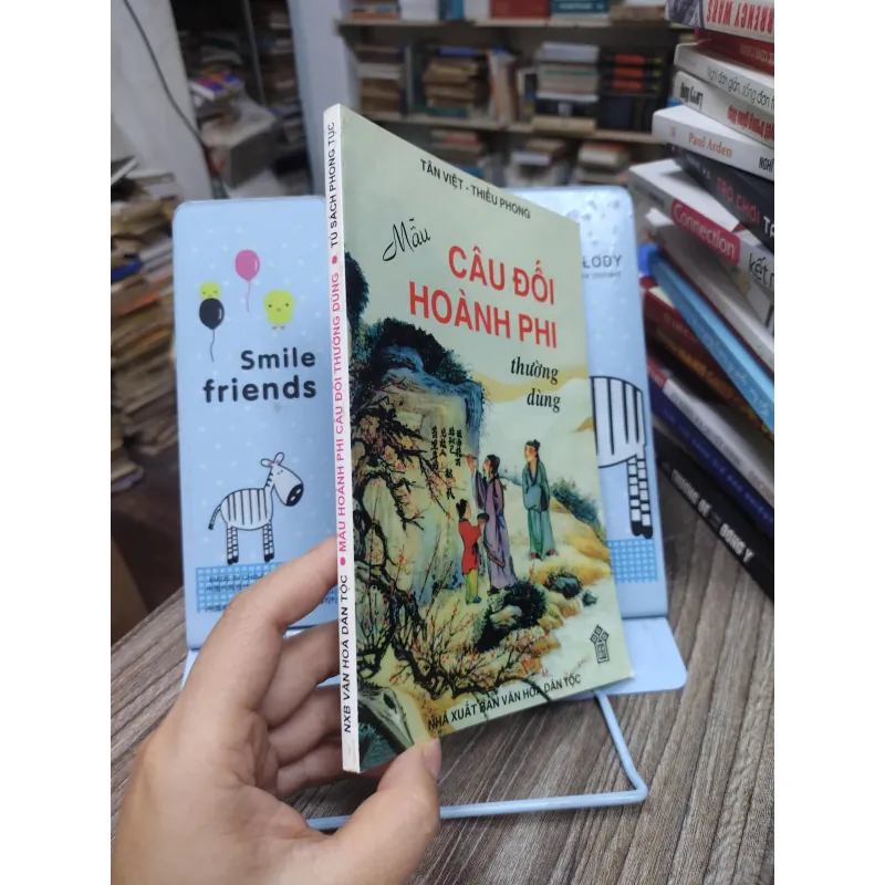 Sách: Mẫu câu đối hoành phi thường dùng (A2) - Tác giả: Tân Việt - Thiều Phong 674681
