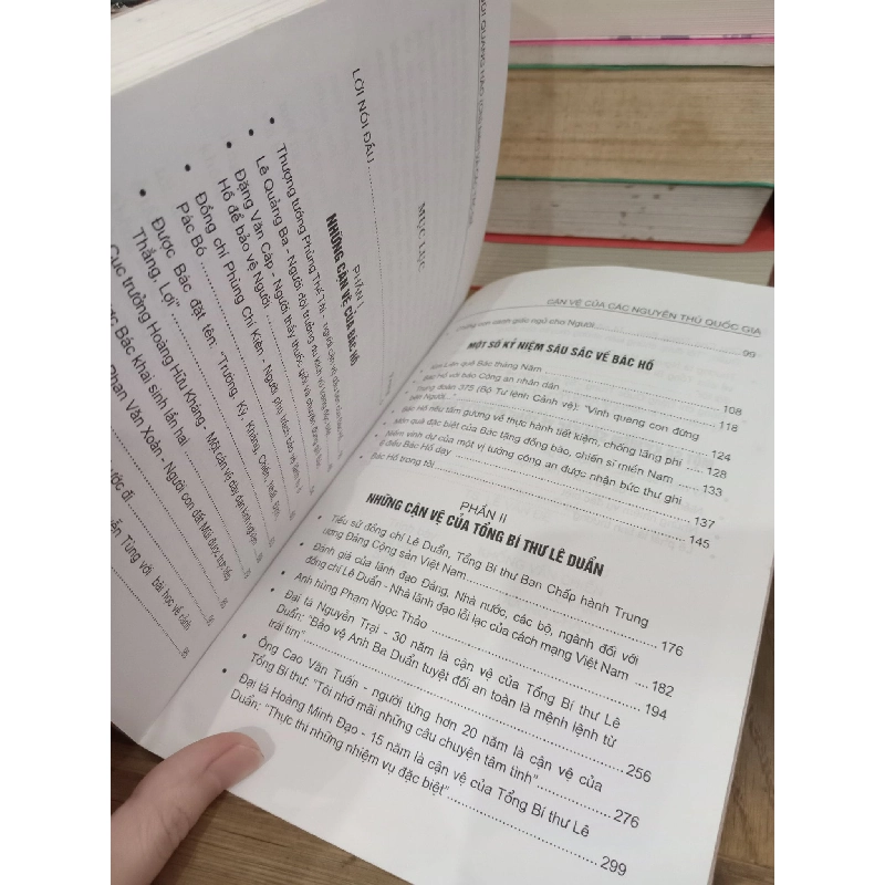 Cận vệ của các nguyên thủ quốc gia - Bùi Quang Hào 328627