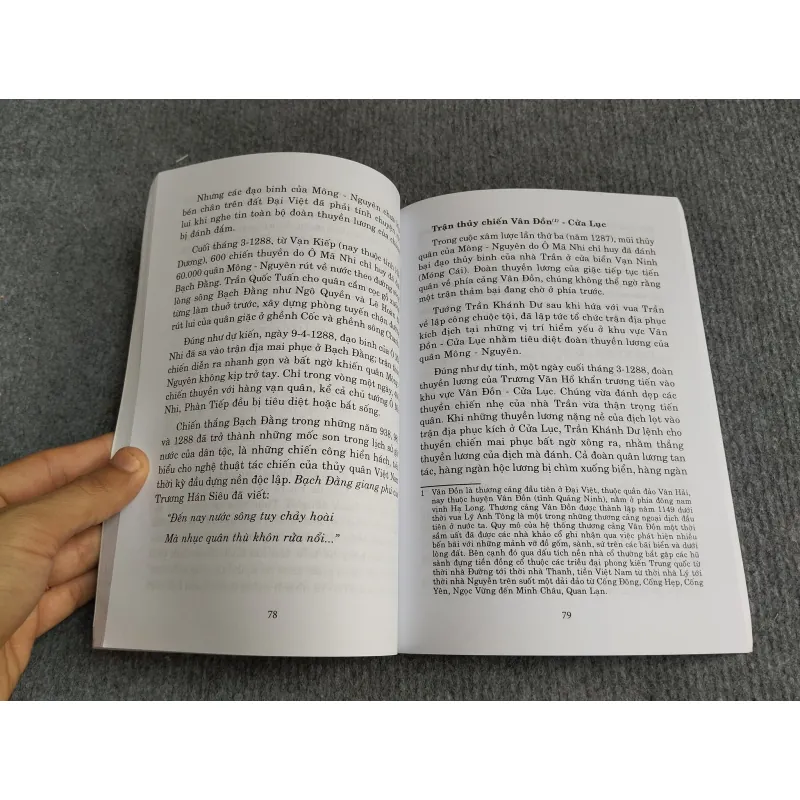 NHÌN RA BIỂN KHƠI 694833