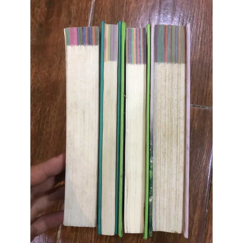 Từ điển tranh 4 cuốn (o4)  471927