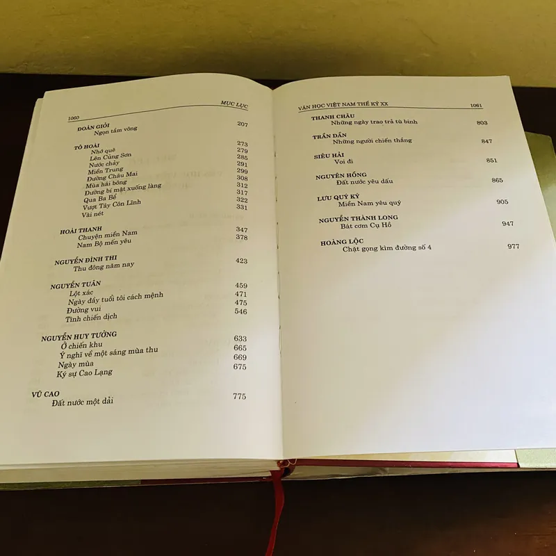 Văn học Việt Nam thế kỷ XX (tạp văn và các thể ký 1945-1975) quyển ba tập V  721050