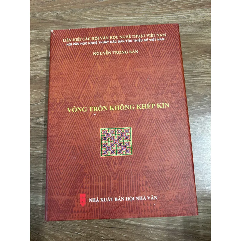 Vòng Tròn Không Khép Kín - Nguyễn Trọng Bản 762626