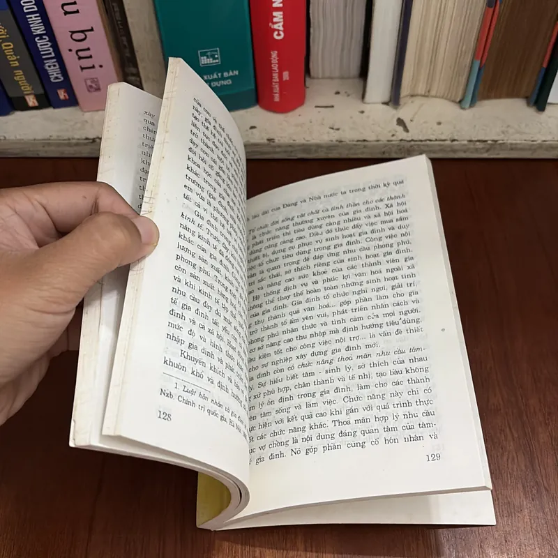 II Tựa sách: Chủ Nghĩa Xã Hội Khoa Học _ Chương Trình Cao Cấp (2 Tập) - 1997 603150