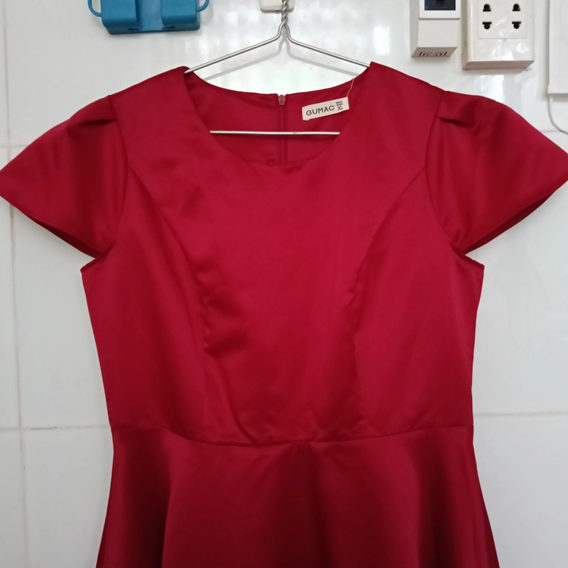 Đầm đỏ Gumac size XL 548867
