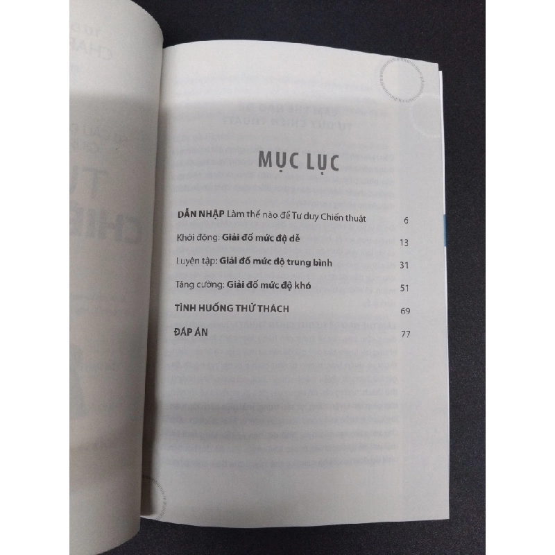 Tư duy chiến thuật - Tư duy đúng cách Charles Phillips mới 90% bẩn bìa nhẹ 2019 HCM.ASB1809 448193