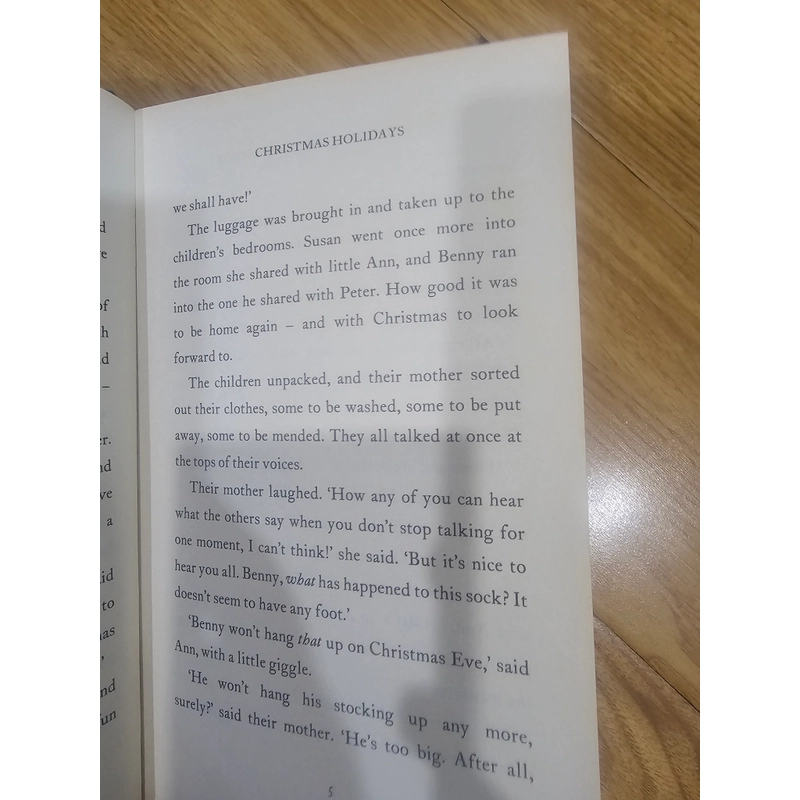 Christmas stories (Sách tiếng anh bìa cứng) 528061