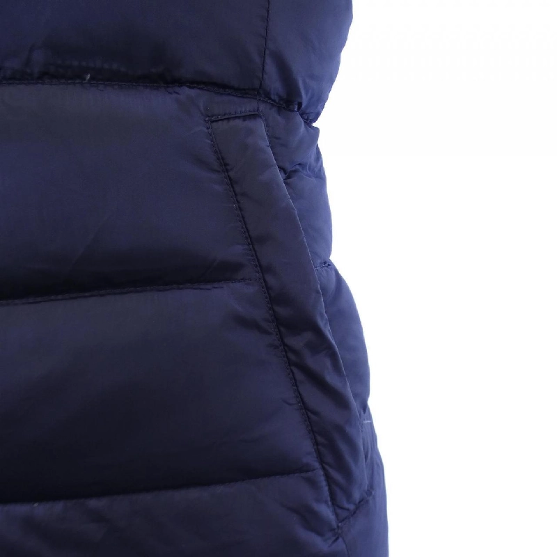 【Mã giảm giá】Áo gile PRADA 636773