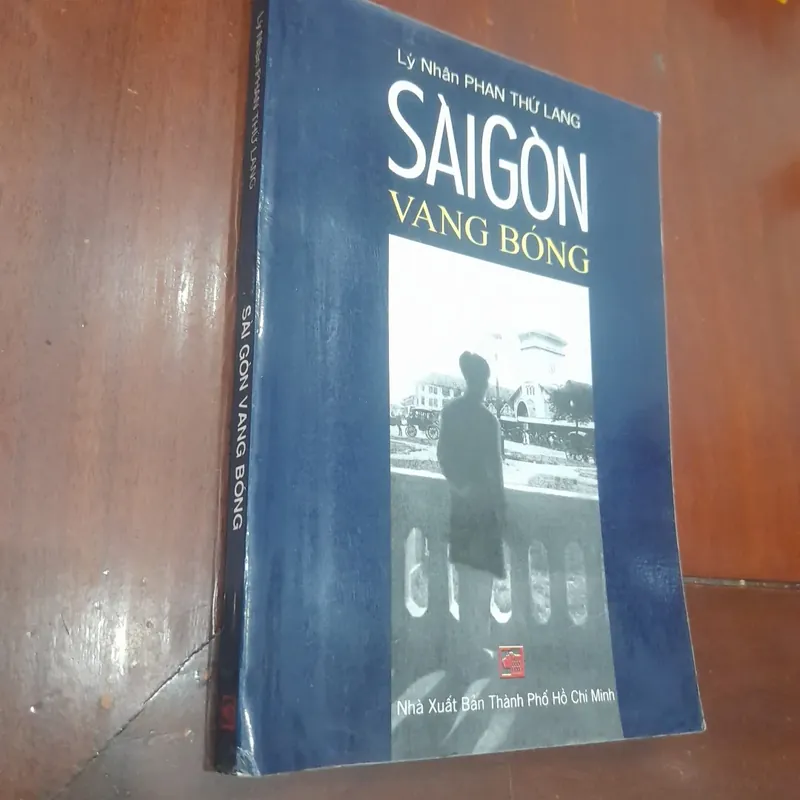 Lý Nhân Phan Thứ Lang - SÀI GÒN VANG BÓNG 590375