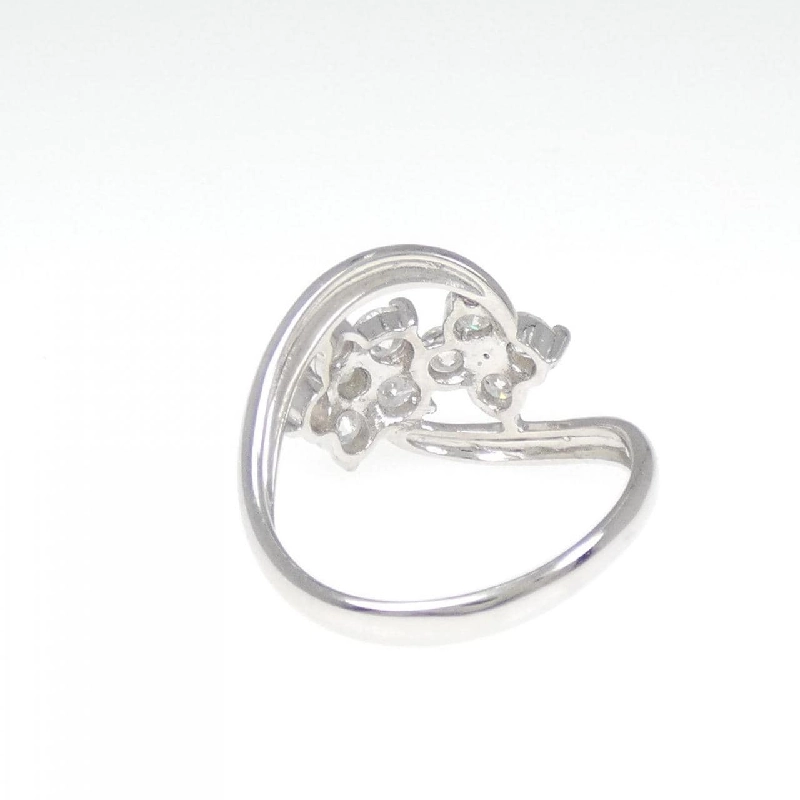 Nhẫn kim cương PT Flower 1.07CT 673108