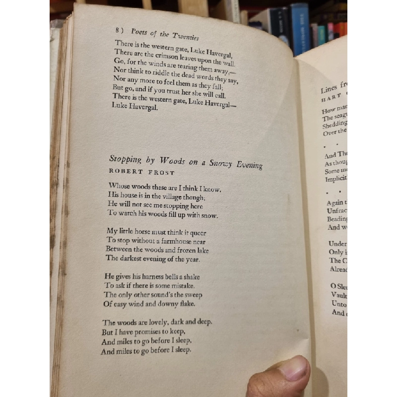 Poets Of The Twenties : 100 Great Poems 450135