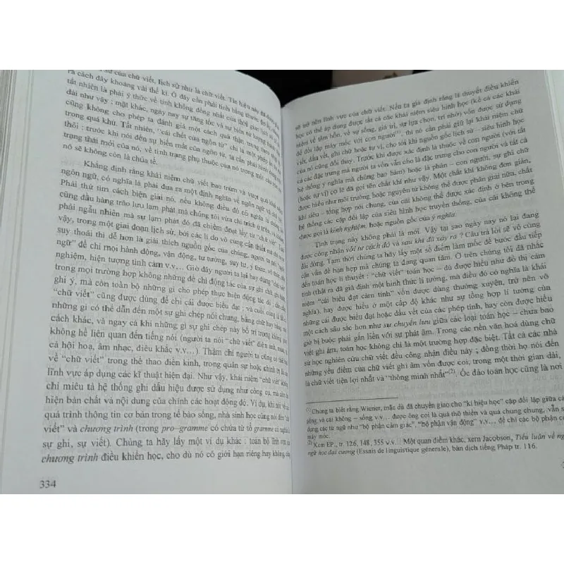 Lí luận phê bình văn học thế giới thế kỉ xx - GS.TS. Lộc Phương Thuỷ 675572