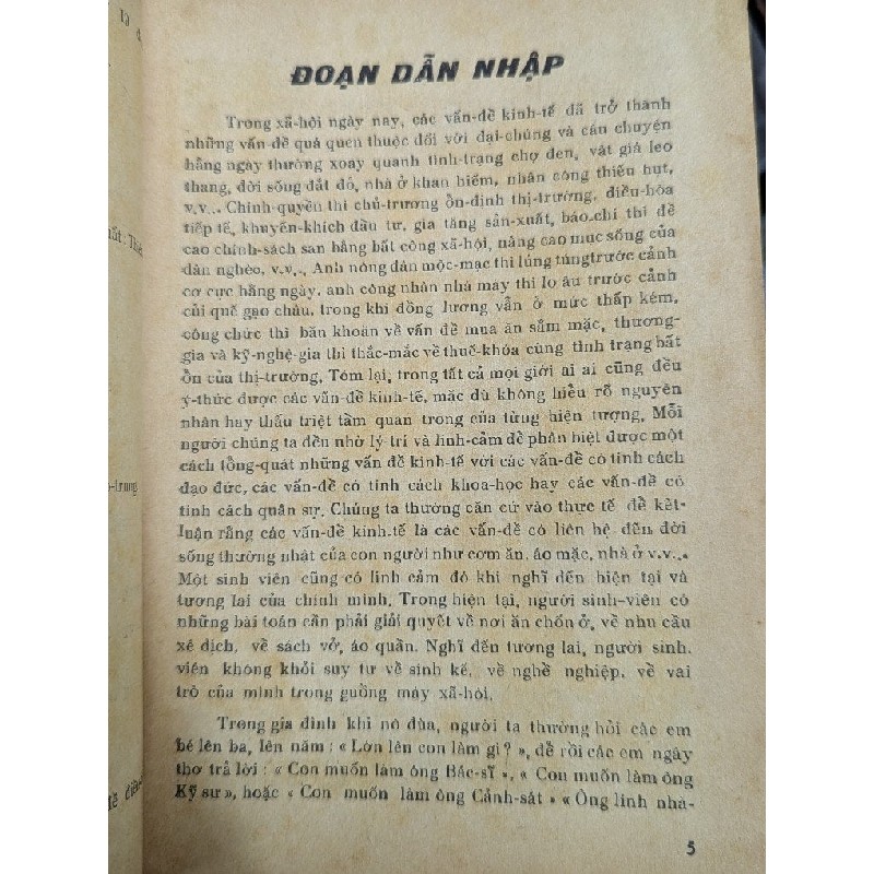 TÓM LƯỢC CÁC GIẢNG VĂN VỀ MÔN KINH TẾ HỌC - GIÁO SƯ PHAN TẤN CHỨC 182964