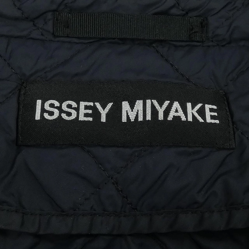 Áo khoác ISSEY MIYAKE ME93FD123 - Hàng hiệu Authentic 887999
