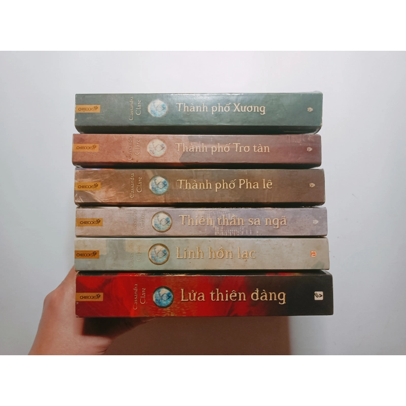 Combo Vũ Khí Bóng Đêm ( Full 6 Tập)
 331783