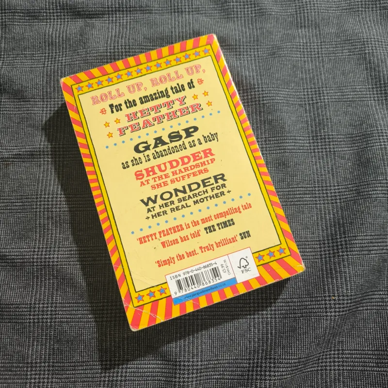 Hetty Feather - Jacqueline Wilson  1010580