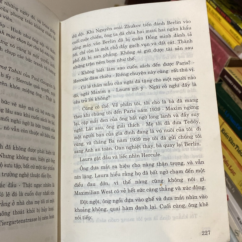 SỰ THAY ĐỔI BẤT NGỜ CỦA CON TIM - BARBARA TAYLOR BRADFORD (XB 2002) 470792