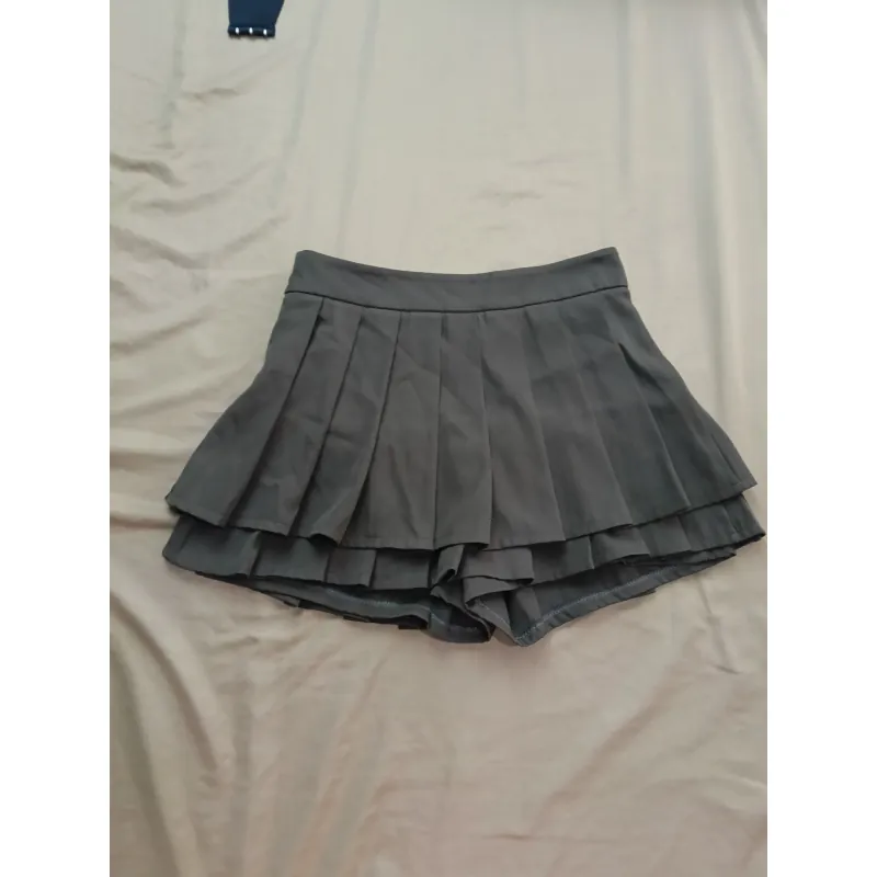 Chân váy, áo 57kg đổ lại vừa  977818