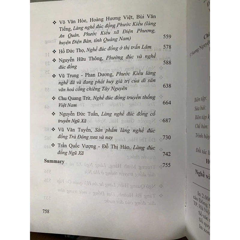 NGHỀ VÀ LÀNG NGHỀ TRUYỀN THỐNG VIỆT NAM: NGHỀ CHẾ TÁC KIM LOẠI - NHIỀU TÁC GIẢ 546676