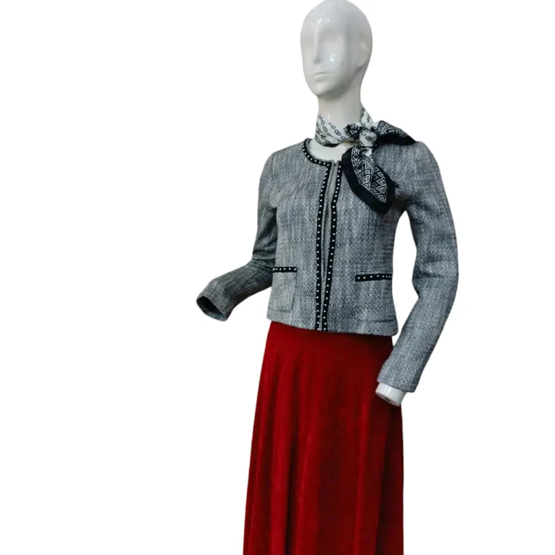 Áo vest nhập khẩu nhật bản size xs (42-48kg) màu muối tiêu. Mới 95% 782262