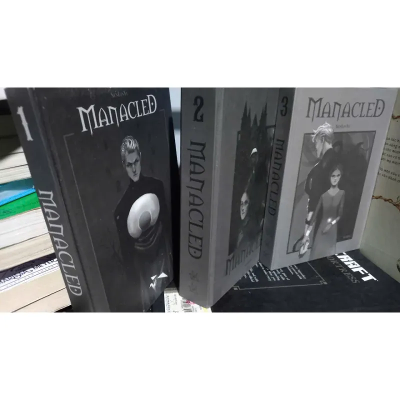 MANACLED bản tiếng anh - truyện giả tưởng 690595