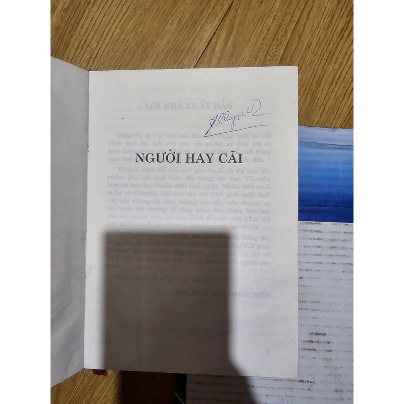 Hữu thọ - người hay cãi - 99 chuyện đời của chùa (bìa cứng, in 1000 quyển năm 1999)
250k 452609