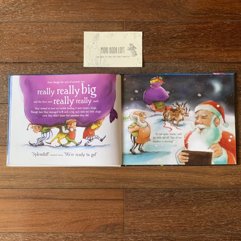 Sách tranh tiếng anh Santa is Coming to the Cotswolds, Used, Bìa cứng 479271