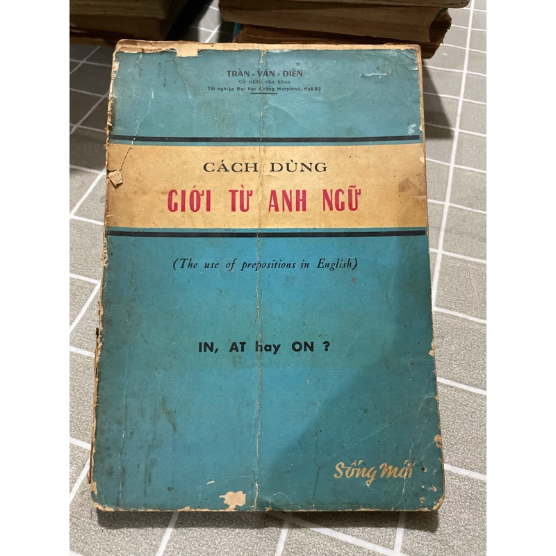 Cách dùng giới từ tiếng Anh ; sách học Tiếng Anh trước 75 552792