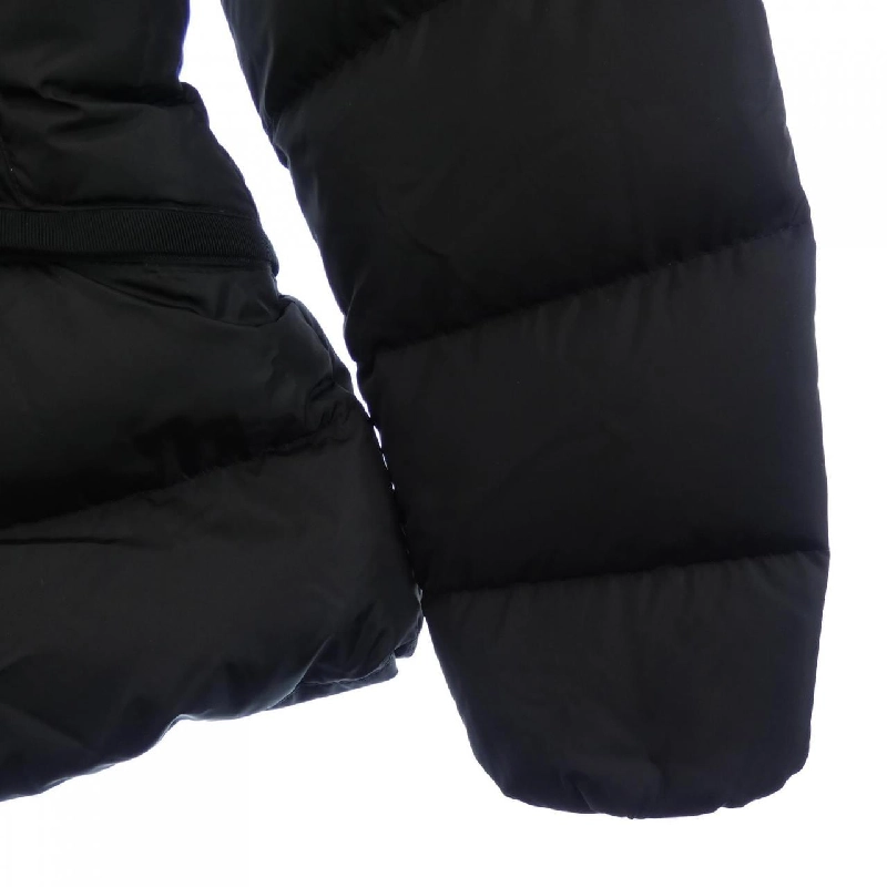 Áo khoác lông vũ MONCLER 640471