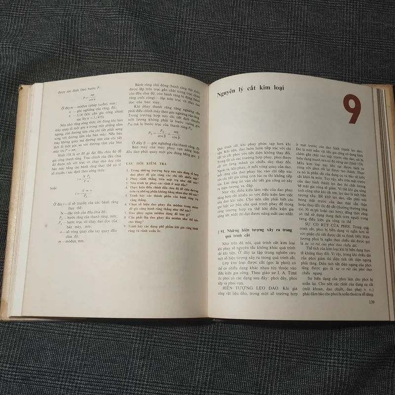 [Bìa cứng] Kỹ thuật Phay - Ph. A. Barơbasôp - Năm 1984 682445