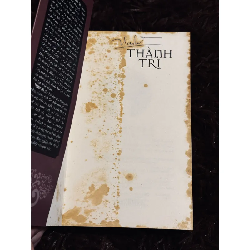 Thành trì - A.J. Corin 718364