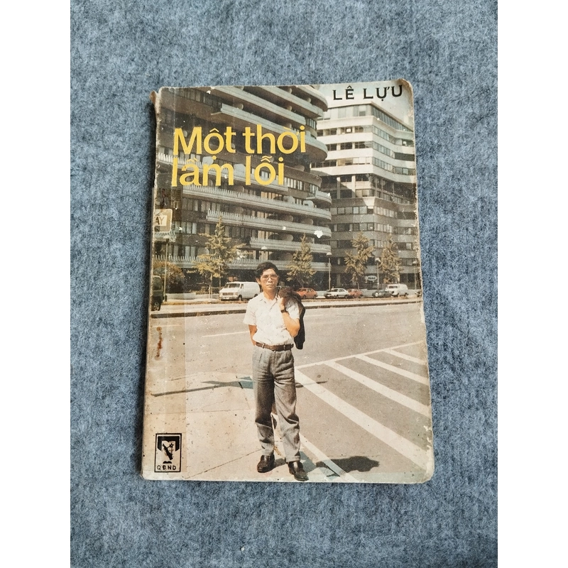 MỘT THỜI LẦM LỖI - LÊ LỰU 545858