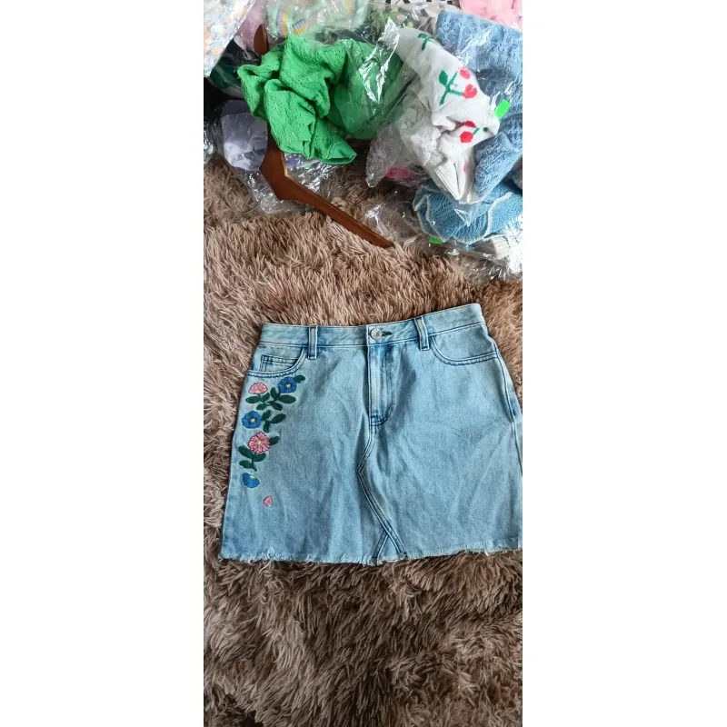 Chân váy size M 972802