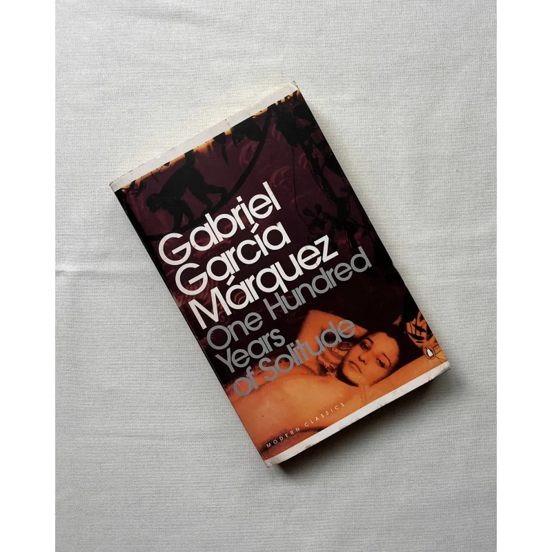 One Hundred Years of Solitude - Gabriel García Márquez 992638