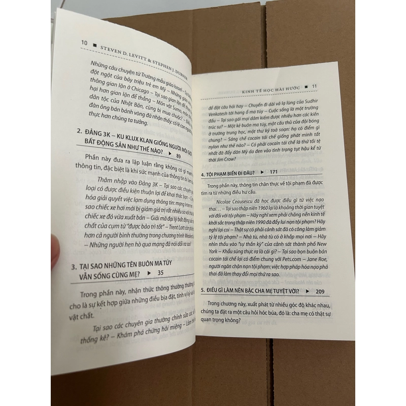 Kinh tế học hài hước 508646