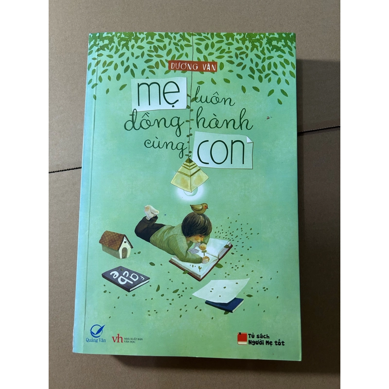 Mẹ luôn đồng hành cùng con 536330