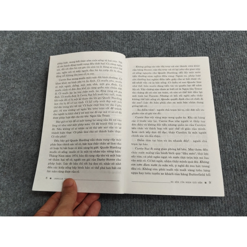 NỤ HÔN CỦA NGỌN GIÓ ĐÊM 478645